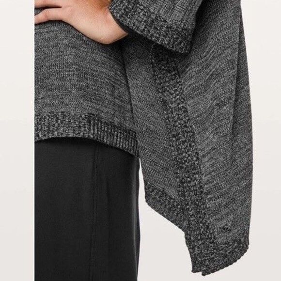 Lululemon Divinity Scarf Convertible Shawl Poncho Wrap Chic cashmere One Size - Picture 2 of 5